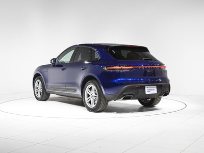PORSCHE MACAN - 8
