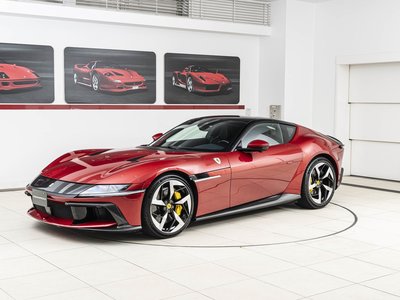 FERRARI 12CILINDRI - 10