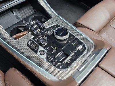 2022 BMW X5 — миниатюра 12