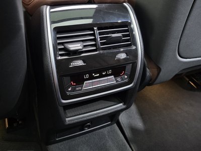 2022 BMW X5 — миниатюра 25