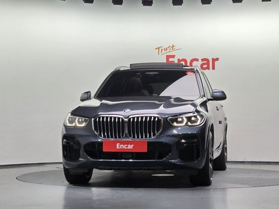 2022 BMW X5 照片 2