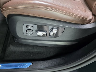 2022 BMW X5 — миниатюра 32