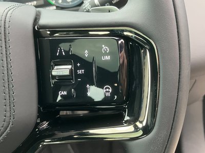 صورة 8 لـ 2025 LAND Rover RANGE ROVER VELAR