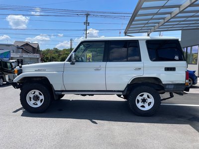 TOYOTA LAND CRUISER - 3