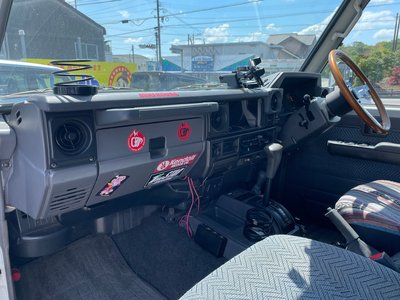 TOYOTA LAND CRUISER - 7