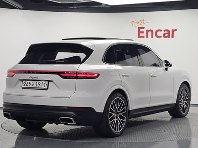 PORSCHE CAYENNE - 4