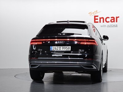 2021 AUDI Q8 照片 4