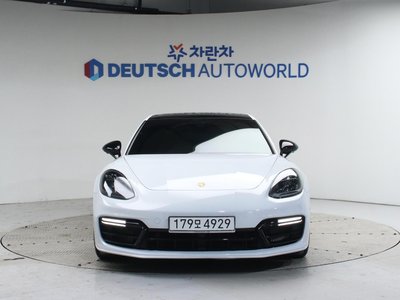 PORSCHE PANAMERA - 2