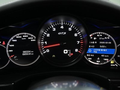 PORSCHE PANAMERA - 8