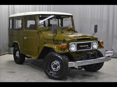TOYOTA LAND CRUISER 40 - 2