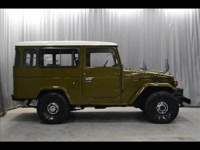 TOYOTA LAND CRUISER 40 - 7