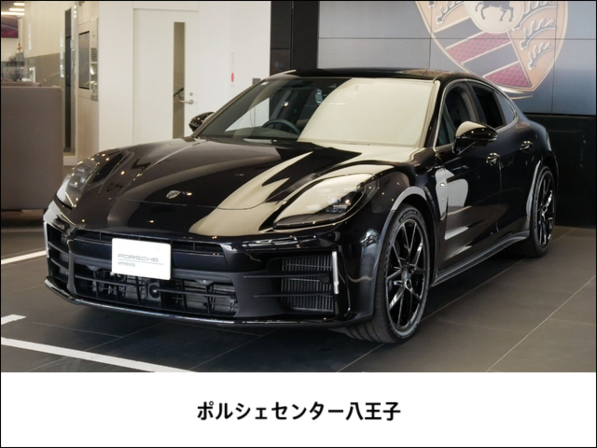 PORSCHE PANAMERA - View 1