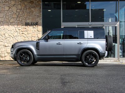 LAND ROVER DEFENDER - 6