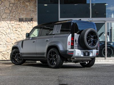 LAND ROVER DEFENDER - 9