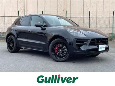 PORSCHE MACAN - 1