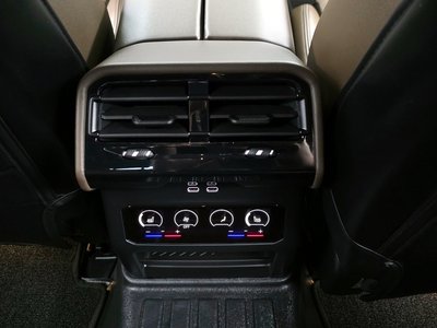 2025 BMW I5 — миниатюра 24