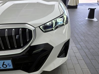 2025 BMW I5 照片 9