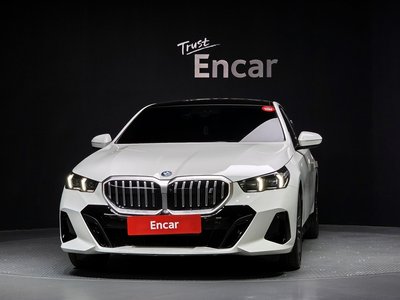 2025 BMW I5 照片 2