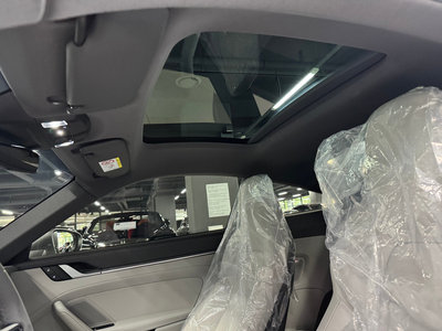 صورة مصغرة 13 لـ 2024 Porsche 911