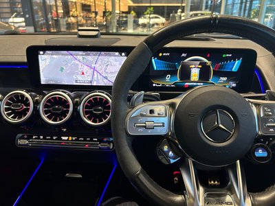 2022 Mercedes-BENZ GLB AMG — миниатюра 12