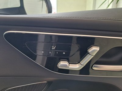 2025 Mercedes-BENZ GLC — миниатюра 17