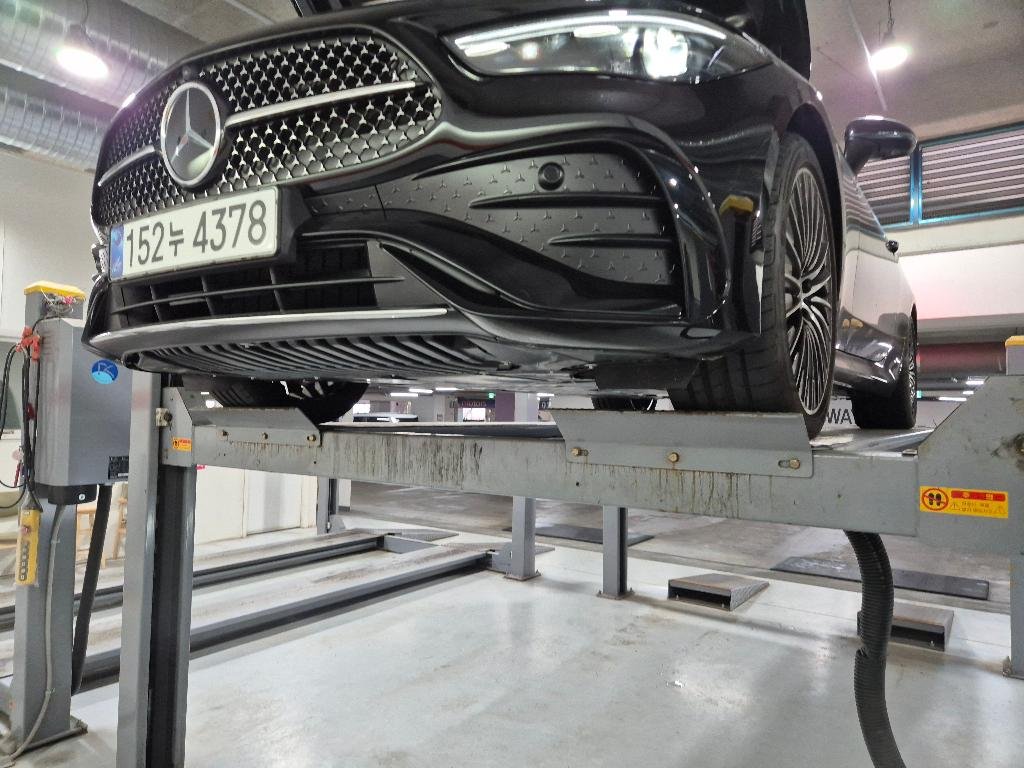 MERCEDES-BENZ CLE - View 1