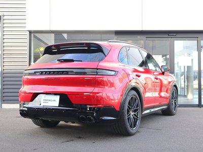 PORSCHE CAYENNE - 9
