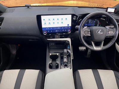 صورة 2 لـ 2023 Lexus NX