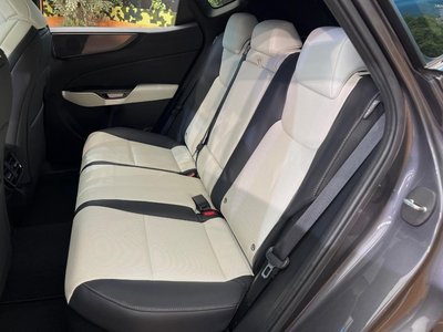 صورة مصغرة 34 لـ 2023 Lexus NX