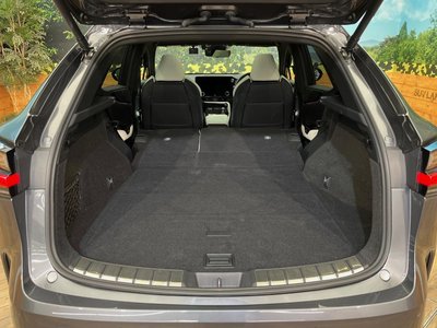 صورة مصغرة 11 لـ 2023 Lexus NX