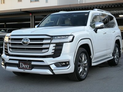 TOYOTA LAND CRUISER 300 - 8