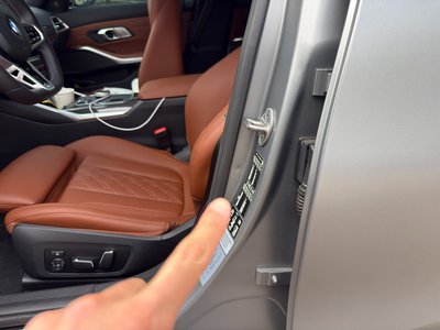 BMW 3 SERIES - 8