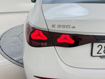 2025 Mercedes-BENZ E-CLASS 照片 10