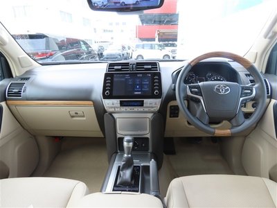 TOYOTA LAND CRUISER PRADO - 7