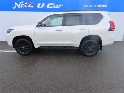TOYOTA LAND CRUISER PRADO - 8