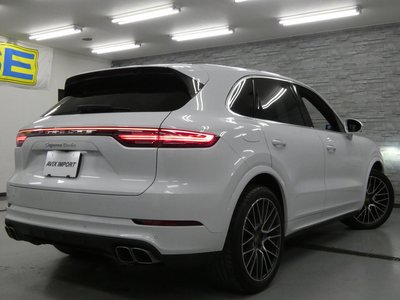 PORSCHE CAYENNE - 2