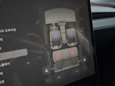 2025 Tesla MODEL Y — миниатюра 23