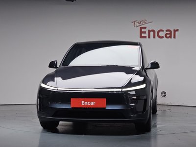 2025 Tesla MODEL Y — фото 2