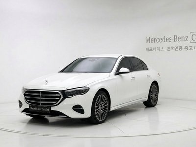 صورة 1 لـ 2025 Mercedes-BENZ E-CLASS