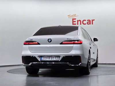 صورة 4 لـ 2024 BMW 7 SERIES