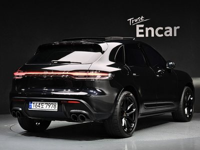PORSCHE MACAN - 3