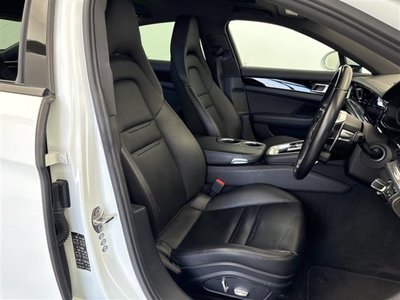 صورة 6 لـ 2017 Porsche PANAMERA
