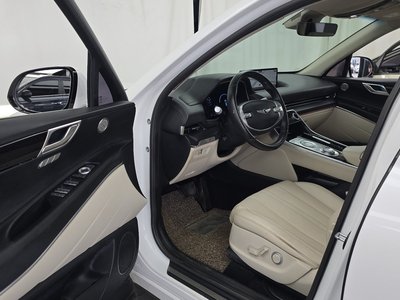 صورة 10 لـ 2021 Genesis GV80