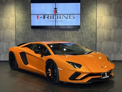 LAMBORGHINI AVENTADOR - 3