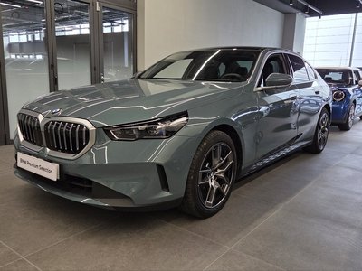 BMW 5 SERIES - 1