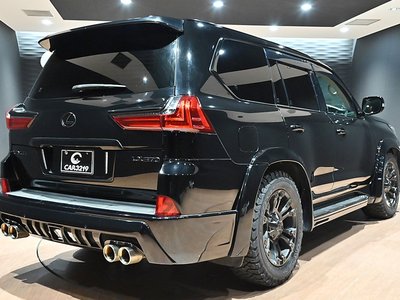 LEXUS LX - 2