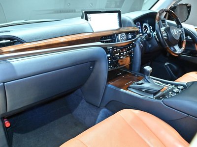 صورة مصغرة 11 لـ 2017 Lexus LX