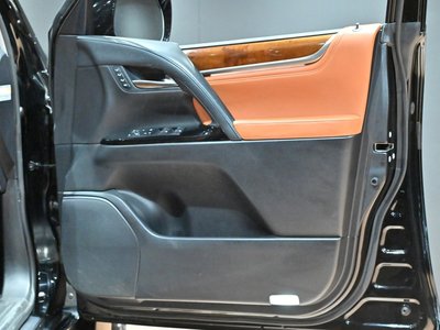 صورة مصغرة 25 لـ 2017 Lexus LX