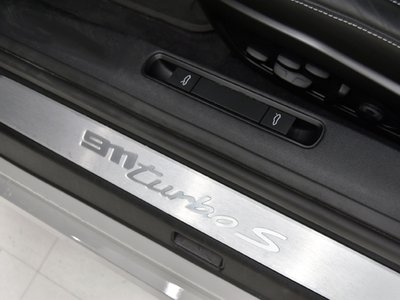 2022 Porsche 911 — миниатюра 30