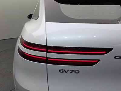 2023 Genesis GV70 photo 10